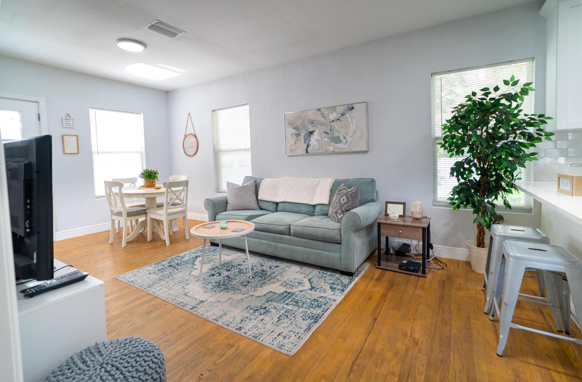 Cozy Stylish Chic Home Ybor, Dt Central Location แทมปา ภายนอก รูปภาพ